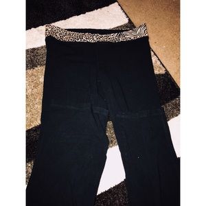 PINK Victoria's Secret Pants - Pink Victoria secret leggings PINK Victoria's Secret Pants - Pink Victoria secret leggings